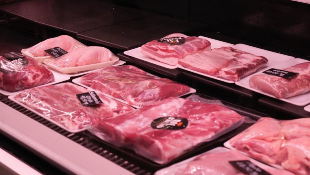 ep archivo   carne de cerdo expuesta en un mercado