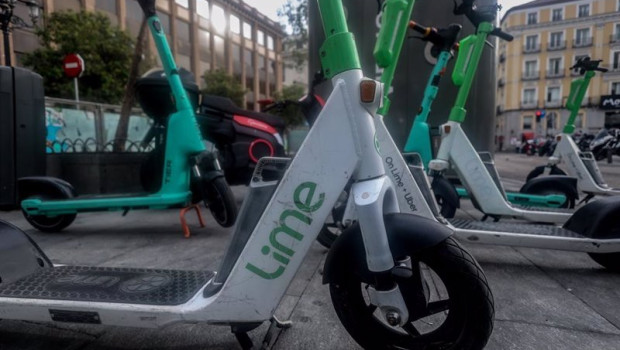 ep archivo   varios patinetes electricos a 7 de septiembre de 2024