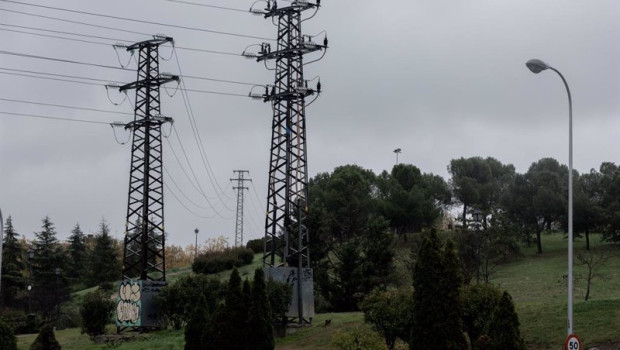 ep archivo   vista de dos torre de alta tension a 22 de noviembre de 2022 en madrid espana