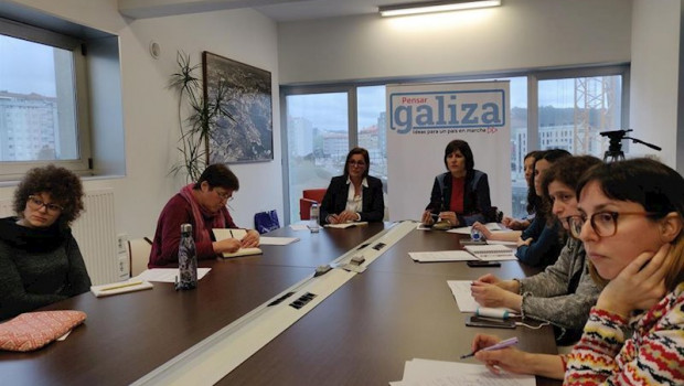 ep el bng y su lider ana ponton reunidas con colectivos y asociaciones feministas