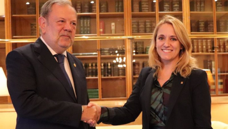 ep el consejero de economia y hacienda del gobierno vasco pedro azpiazu y la consellera de economia ep el consejero de economia y hacienda del gobierno vasco pedro azpiazu y la consellera de economia