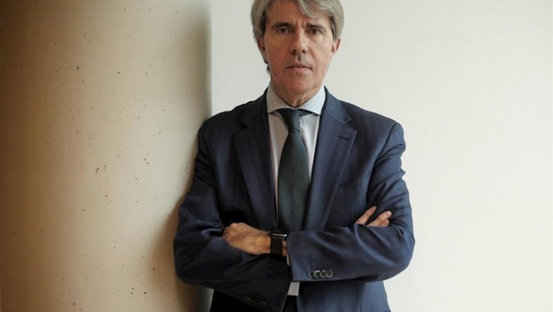 ep el consejero de transportes de la comunidad de madrid angel garrido posa tras una entrevista para ep el consejero de transportes de la comunidad de madrid angel garrido posa tras una entrevista para