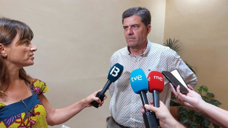 ep el conseller de turismo cultura y deportes jaume bauz en declaraciones a los medios