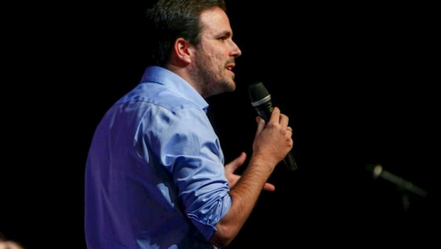 ep el coordinador federal de iu alberto garzon interviene en un mitin de unidas podemos en alcorcon