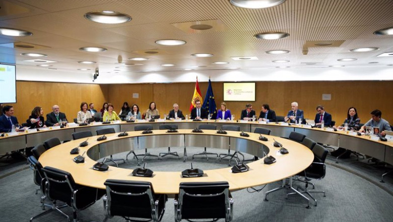 ep el ministro de economia comercio y empresa carlos cuerpo preside la primera reunion del consejo ep el ministro de economia comercio y empresa carlos cuerpo preside la primera reunion del consejo