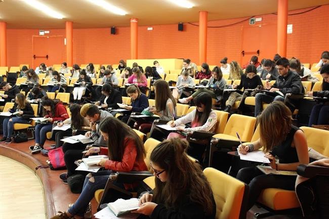 Estudiantes universitarios. | UC ep estudiantes universitarios 20170830123602