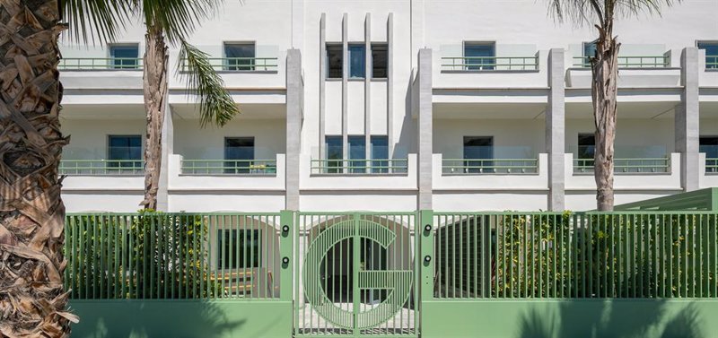 ep fachada del centro de ingenieria de seguridad gsec en malaga archivo