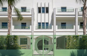 ep fachada del centro de ingenieria de seguridad gsec en malaga archivo
