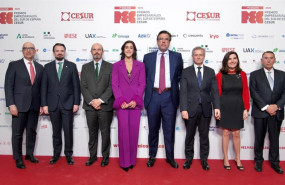 ep fotografia familiar de la alfombra roja de la vii edicion de los premios empresariales del sur de