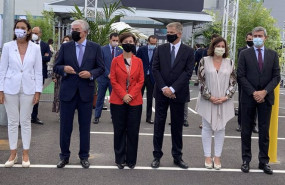 ep la ministra de industria comercio y turismo de espana reyes maroto junto a otras autorizadas en