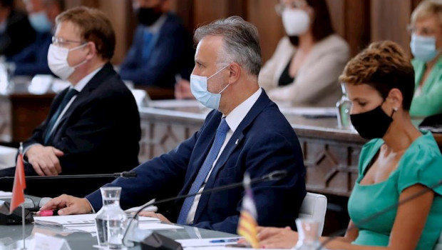 ep los presidentes de la comunidad valenciana canarias y navarra -ximo puig angel victor torres y