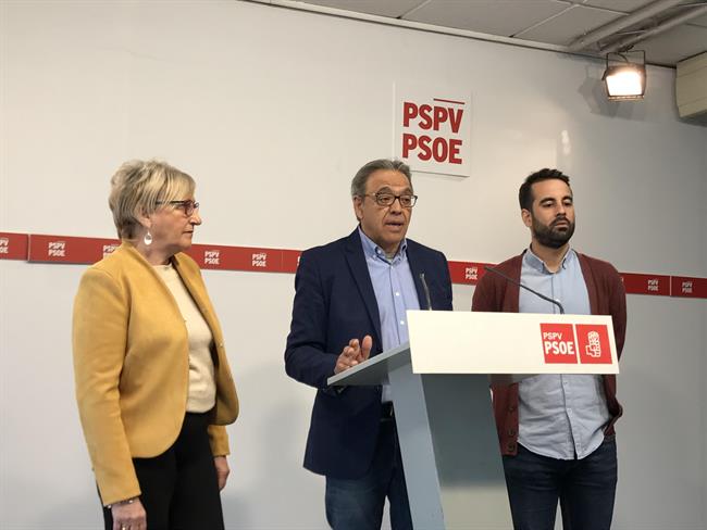 Manolo Mata, Ana Barceló y José Muñoz en rueda de prensa en la sede del PSPV | EUROPA PRESS ep manolo mata ana barcelo y jose munozruedaprensala sedepspv
