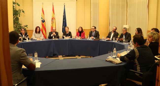 Reunión entre sindicatos y comité de Opel, con la mediación del Gobierno. | EUROPA PRESS ep reunionsindicatoscomite de opel conmediaciongobierno