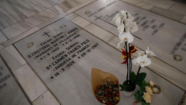 ep sepultura en la que se encuentran los restos mortales de la unica hija del dictador francisco