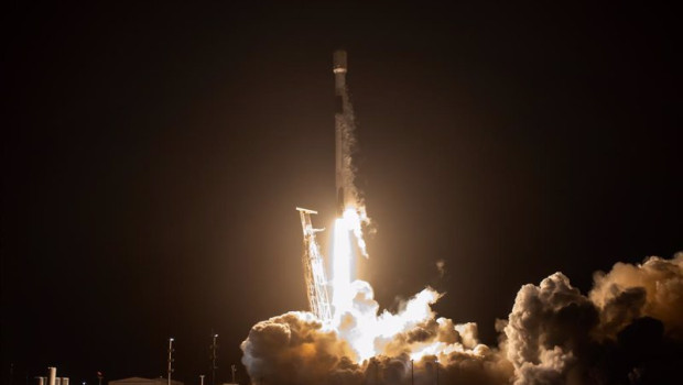 ep startical la joint venture de indra y enaire lanza su primer satelite el iod 1