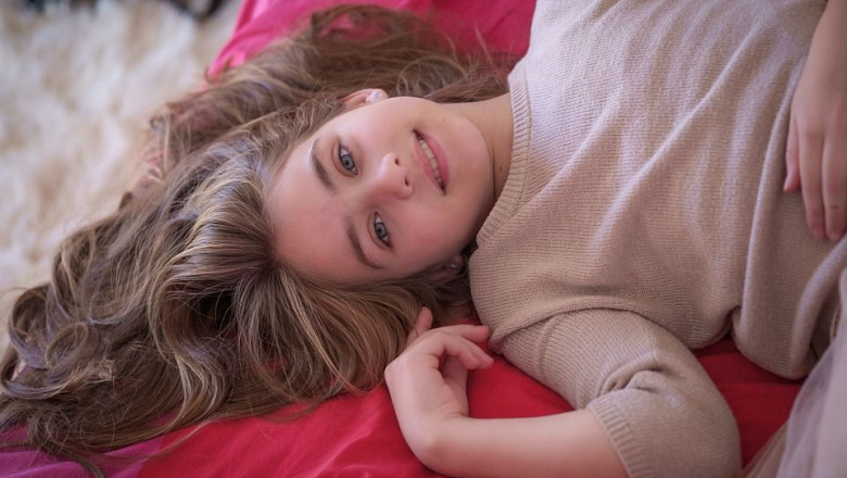 1572877925 little girl 3070206960 720