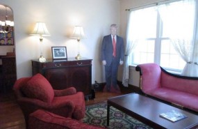 ep airbnb alquilacasala infanciadonald trump
