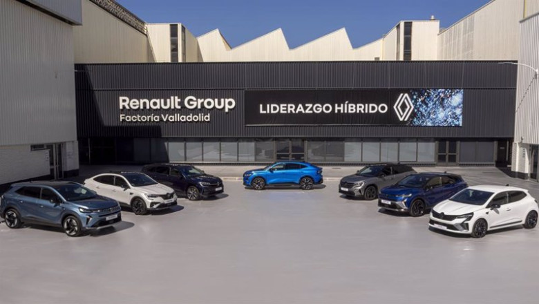 ep archivo gama de vehiculos renault en la factoria de montaje en valladolid ep archivo gama de vehiculos renault en la factoria de montaje en valladolid