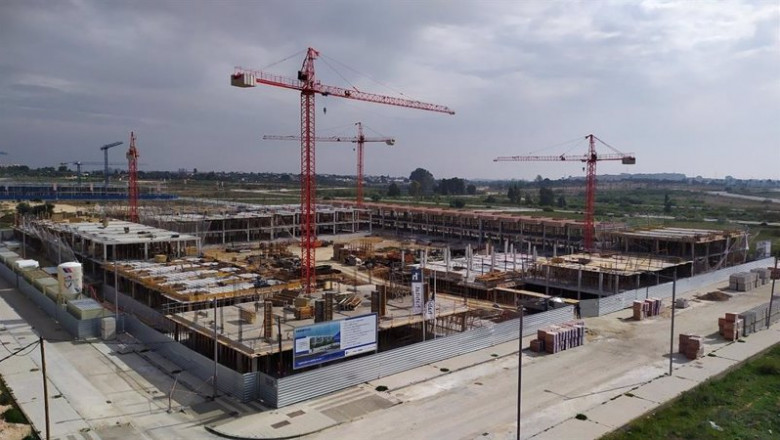 ep archivo obras de construccion de una promocion de nuevas viviendas de habitat inmobiliaria ep archivo obras de construccion de una promocion de nuevas viviendas de habitat inmobiliaria