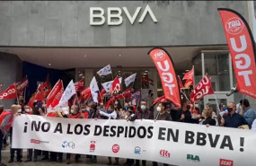 ep concentracion en contra de los despidos en bbva