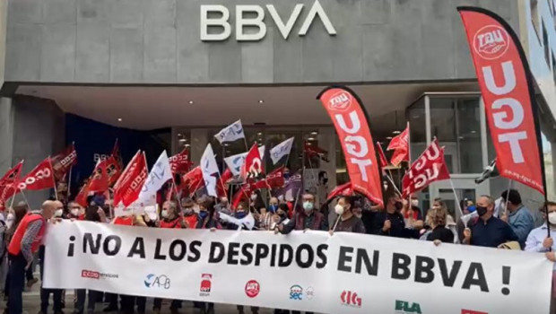ep concentracion en contra de los despidos en bbva