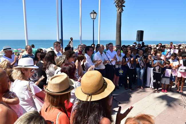 Concentración en Lepe por el crimen de Cristina Marín | AYUNTAMIENTO DE LEPE ep concentracionlepecrimencristina marin