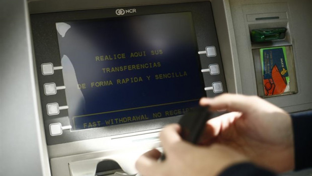 ep decretoimpidebancos cobrar comisionmas3 eurosuna cuenta basica en vigor20 dias