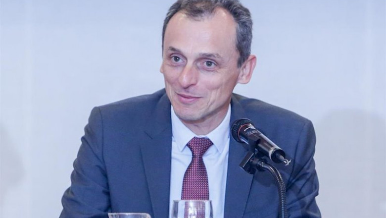 El ministro de Ciencia e Innovación, Pedro Duque, durante su intervención en la inauguración del seminario sobre Tecnologías Disruptivas, en la Residencia de Estudiantes de Madrid (España), a 17 de febrero de 2020. | Ricardo Rubio - Europa Press ep el ministro de ciencia e innovacion pedro duque durante su intervencion en la inauguracion del
