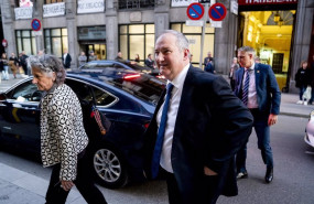 ep el ministro de industria y turismo jordi hereu a su llegada a la mesa redonda la ciudad del siglo