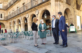 ep el ministro escriva segundo por la derecha en la plaza mayor de salamanca junto a autoridades