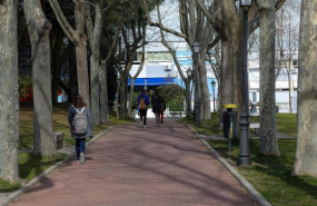 ep estudiantes pasean por el campus de la universidad autonoma de madrid