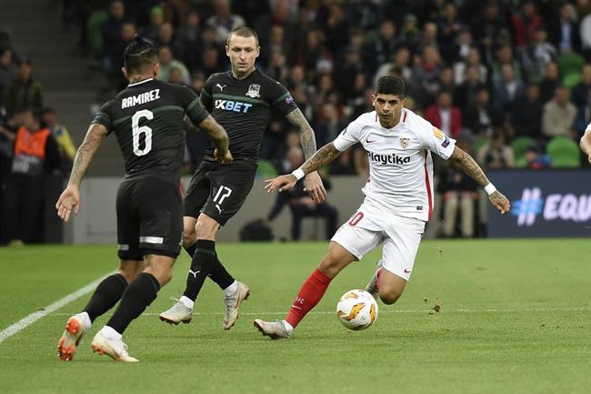 Éver Banega, en un partido del Sevilla FC | @SEVILLAFC ep ever banega enpartidosevilla fc