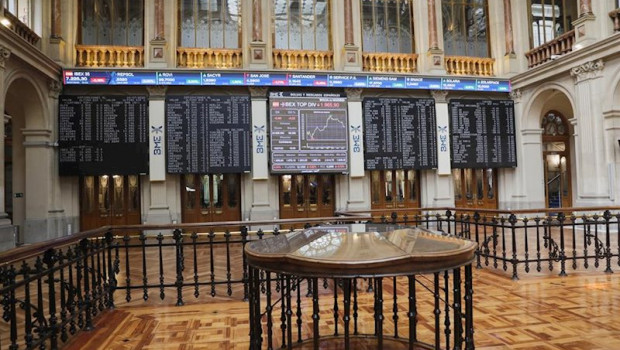 ep imagen interior del palacio de la bolsa en madrid espana a 10 de julio de 2020