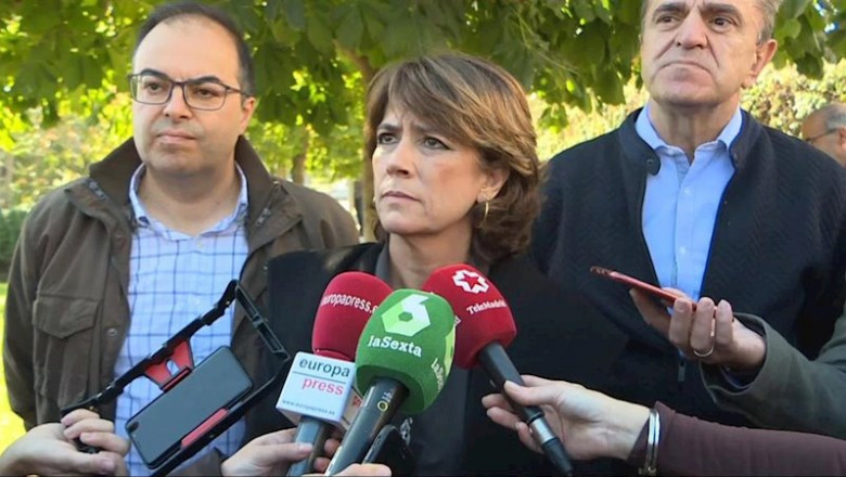ep la ministra de justicia en funciones dolores delgado visita el parque de la ii republica de