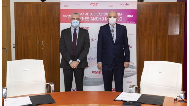 ep los presidentes de renfe isaias taboas y de caf andres arizkorreta durante la firma del contrato