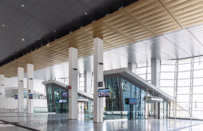 ep nuevo vestibulo de la estacion de chamartin sita en madrid espana