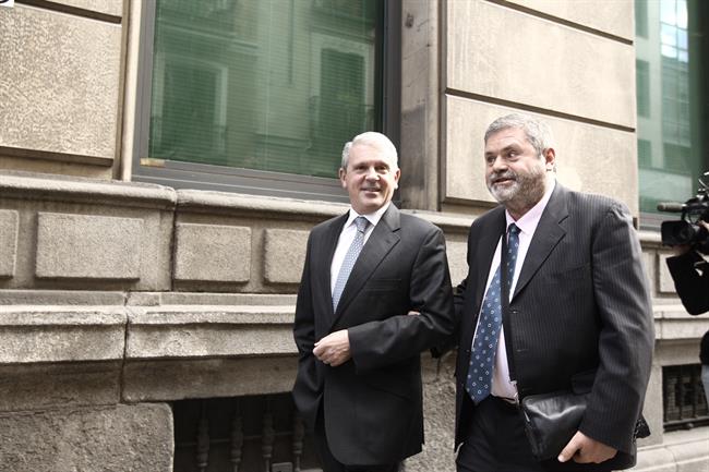 Pablo Crespo (izq) acompañado por su abogado, Miguel Durán | Europa Press ep pablo crespo izq acompanadosu abogado miguel duran