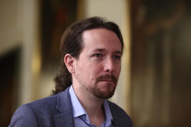 Pablo Iglesias atiende a los medios en el Senado | EUROPA PRESS ep pablo iglesias atiendelos mediossenado