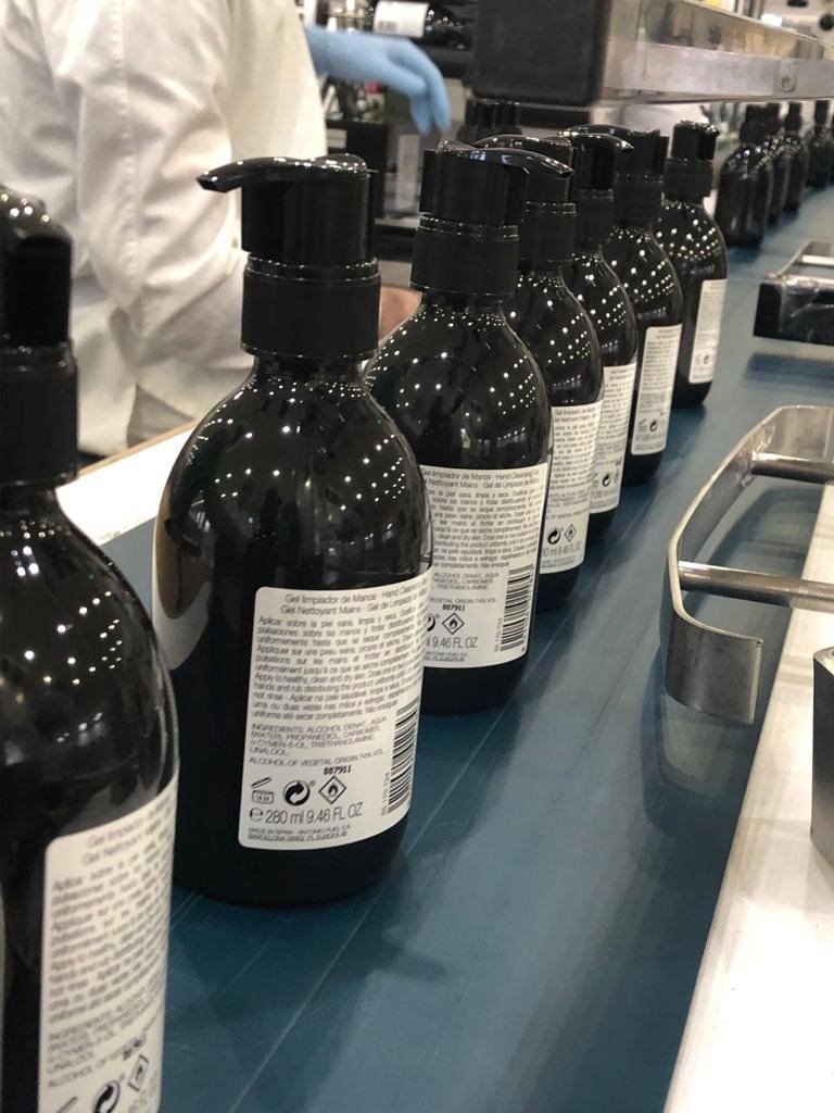ep puig produce geles hidroalcoholicos para afrontar el coronavirus en su fabrica de vacarisses ep puig produce geles hidroalcoholicos para afrontar el coronavirus en su fabrica de vacarisses