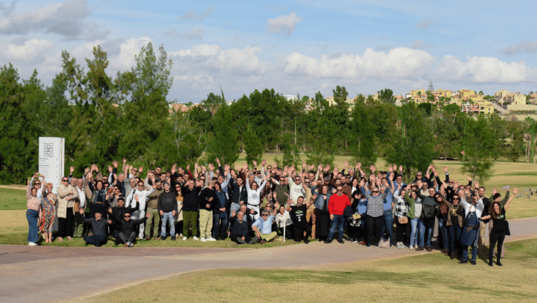 foto de grupo durante i jornada 2025 en la finca resort