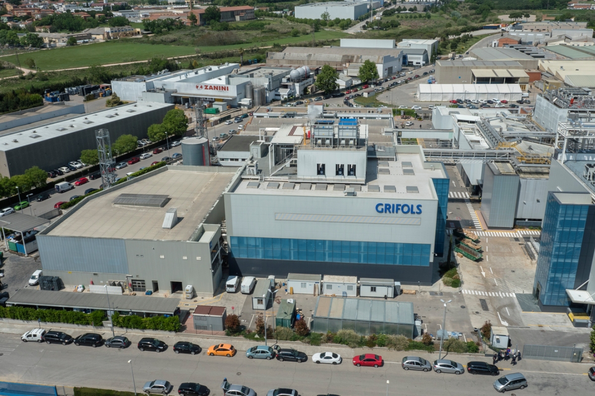 Grifols invertirá 160 millones en una planta y duplicará su capacidad de fraccionamiento de plasma