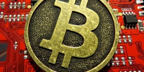 bitcoin-cryptomonnaie-monnaie-virtuelle-par-btckeychain-via-flickr-cc-license-by