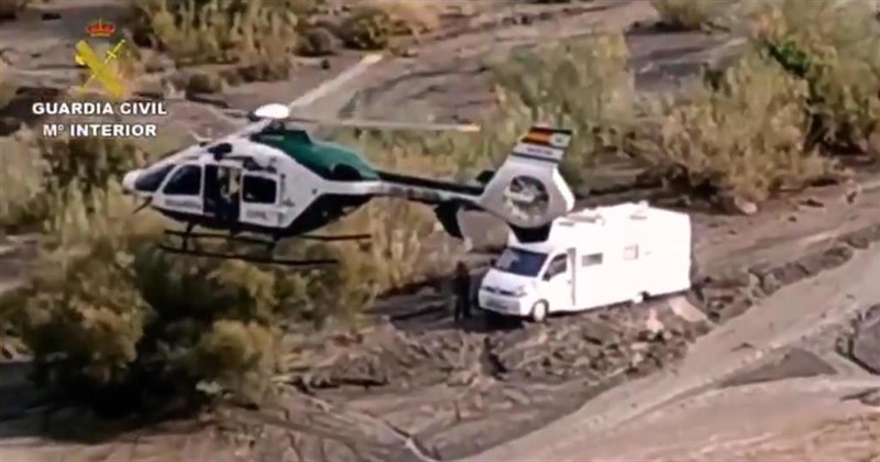 ep actuacion de la guardia civil en tabernas
