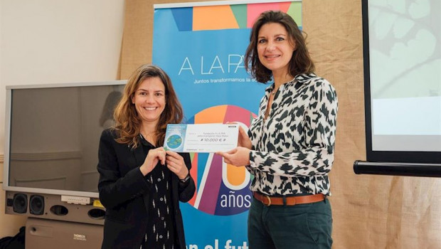 ep almudena martorell presidenta de a la par y florence galeau project manager klorane botanical