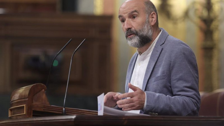 ep archivo   el diputado del bng en el congreso nestor rego interviene en una sesion de control al