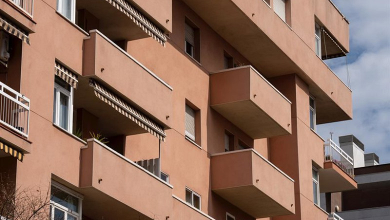 Archivo - Fachada de un edificio, a 25 de abril de 2023, en Barcelona | David Zorrakino - Europa Press - Archivo ep archivo fachada de un edificio a 25 de abril de 2023 en barcelona