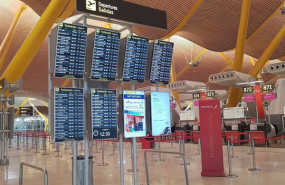 ep archivo   imagen de recurso de las pantallas del aeropuerto de adolfo suarez madrid barajas