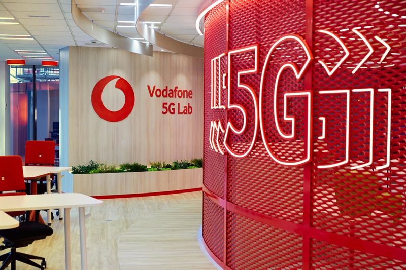 Telefónica sube en bolsa tras la operación de Vodafone e Iliad en Italia