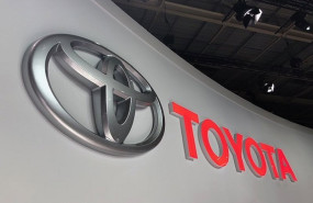 ep archivo   toyota e isuzu desarrollaran un camion ligero electrico de hidrogeno con produccion