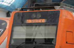 ep archivo   trenes sin servicio en la estacion de francia de barcelona a 21 de enero de 2026 en